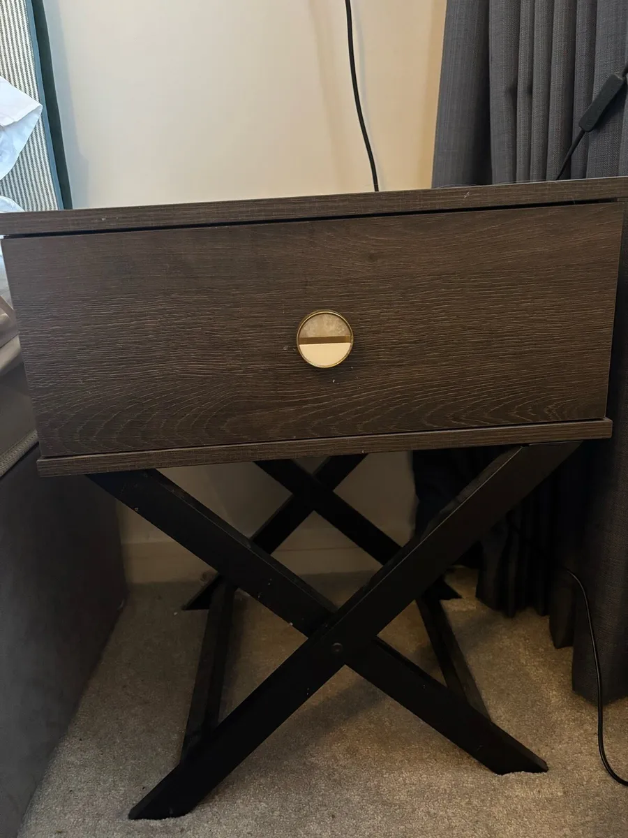 Bedside table x2