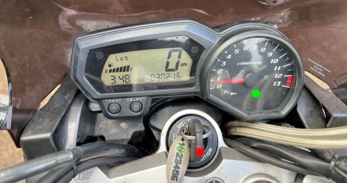 Yamaha fz1 1000cc fazer 
R1 gsxr fireblade zx10 - Image 3