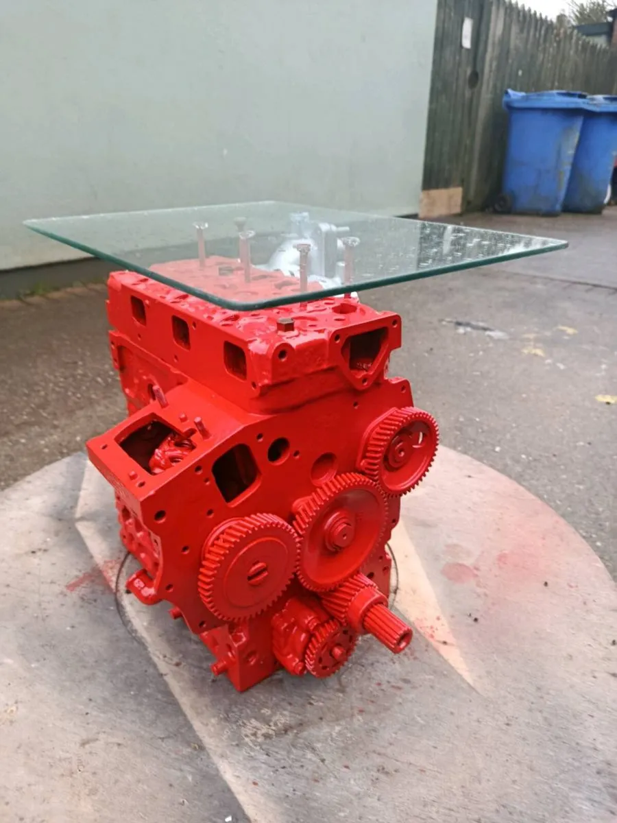 Engine coffee table - Image 2