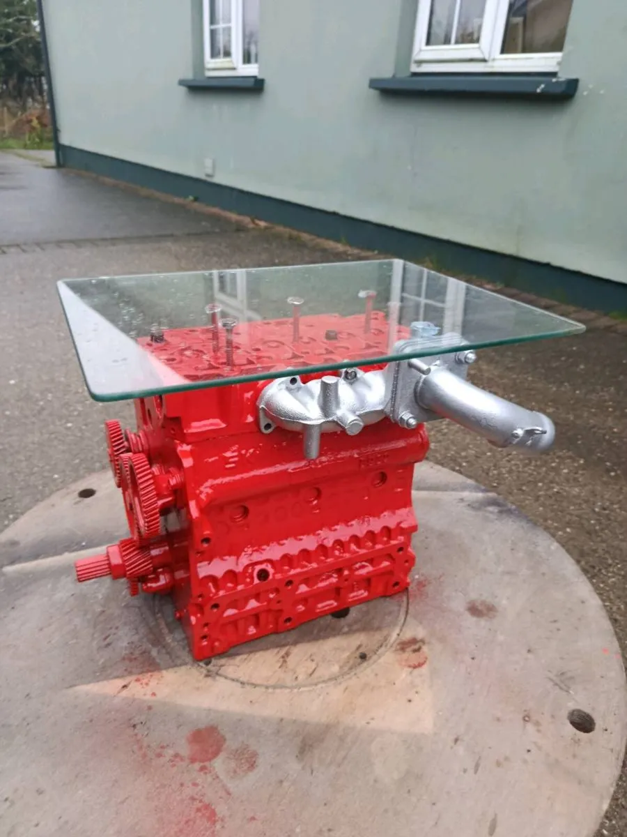 Engine coffee table - Image 1