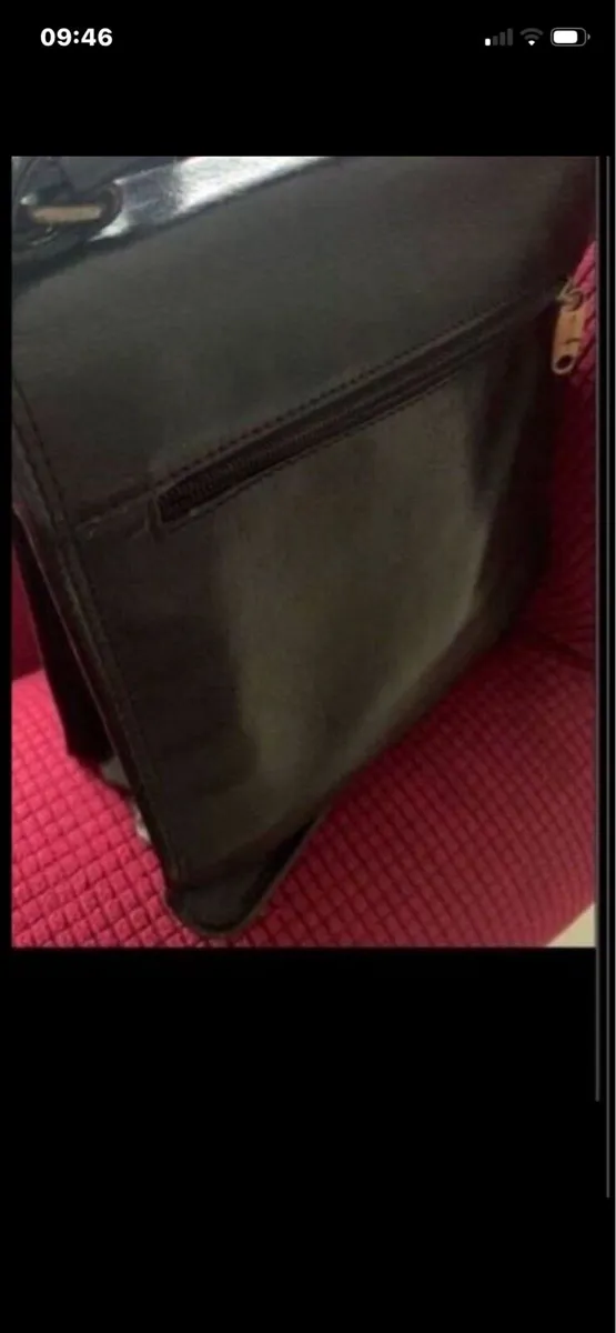 Hexagona Leather Shoulder Bag - Image 3