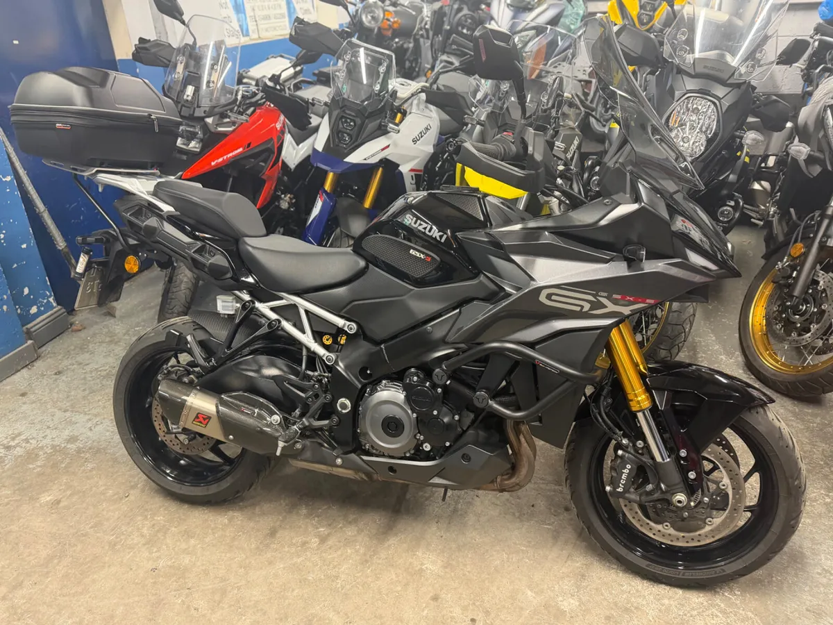 2024 Suzuki GSX-S1000GX - Image 2