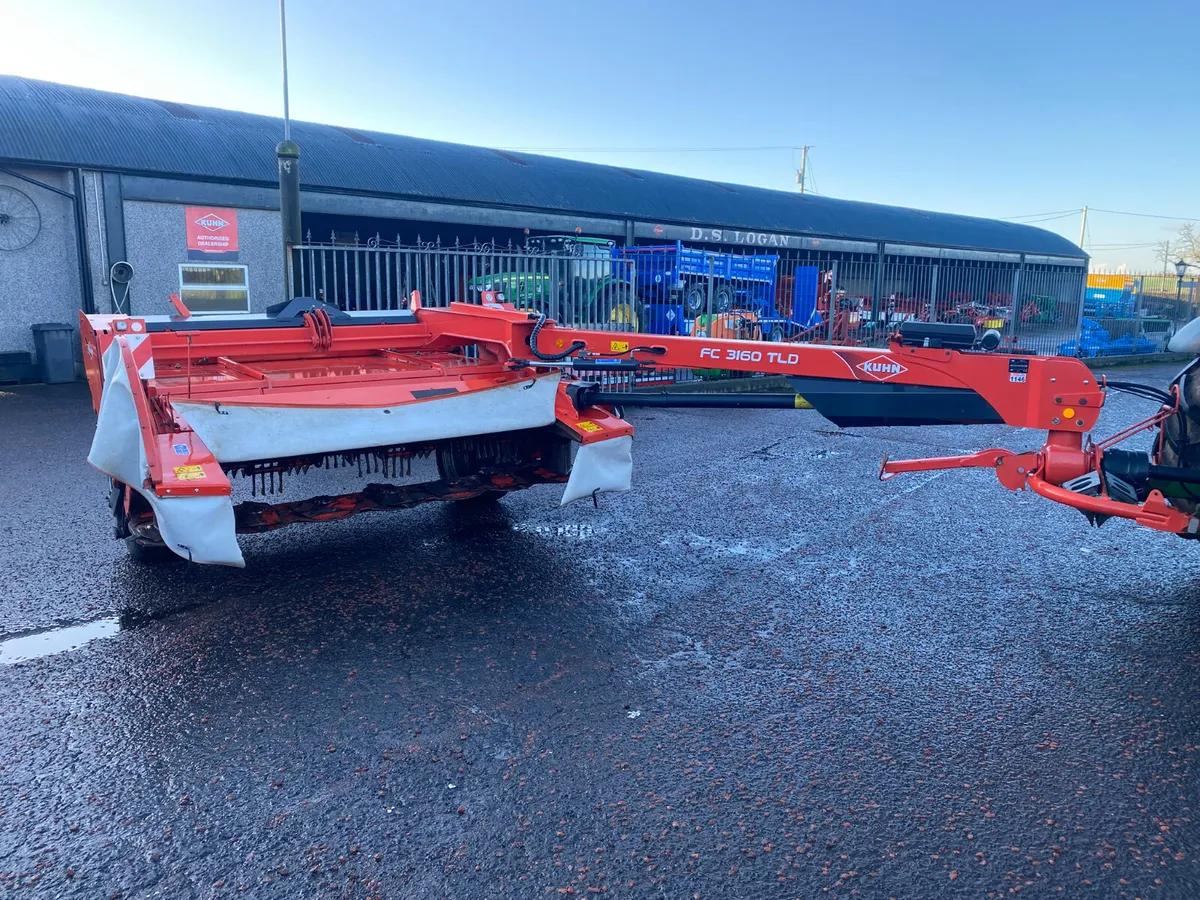 Kuhn FC3160TLD Mower Conditioner - Image 2
