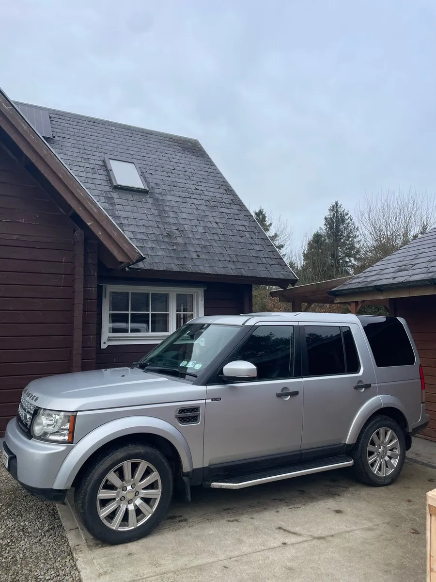 Land Rover Discovery SDV6 - Image 4