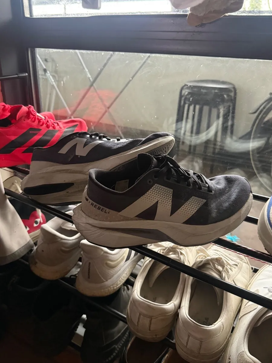 New Balance FuelCell Rebel Graphite Size 8.5/42.5 - Image 1