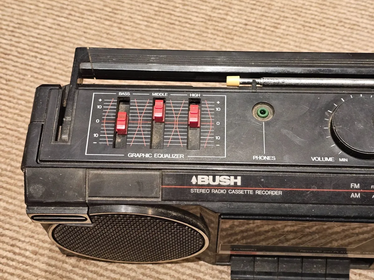 Vintage Bush boombox ghettoblaster - Image 2