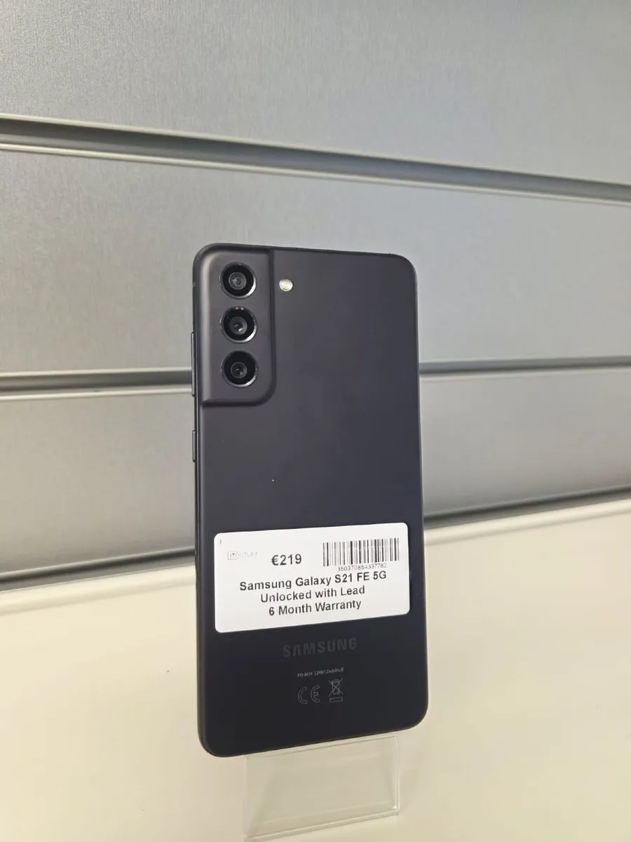 Samsung Galaxy S21 FE 5G - Image 1