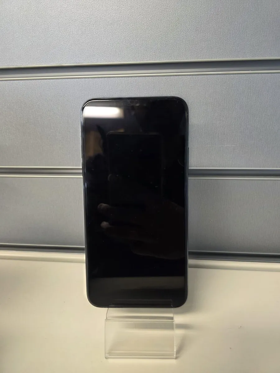 iPhone 11 Pro Max 64Gb - Image 2