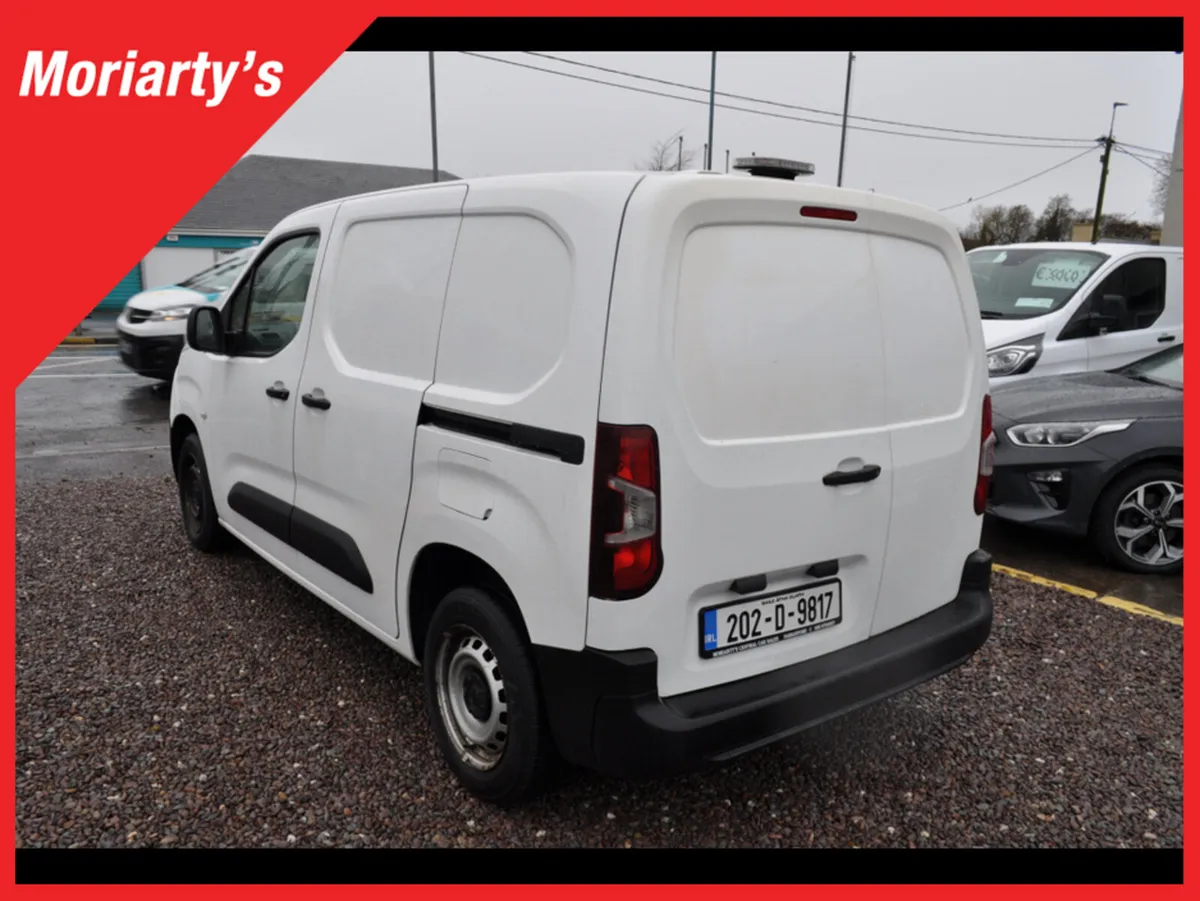 Peugeot Partner 1.5 BLUE HDI 75 PANELL PANELLED 6. - Image 4