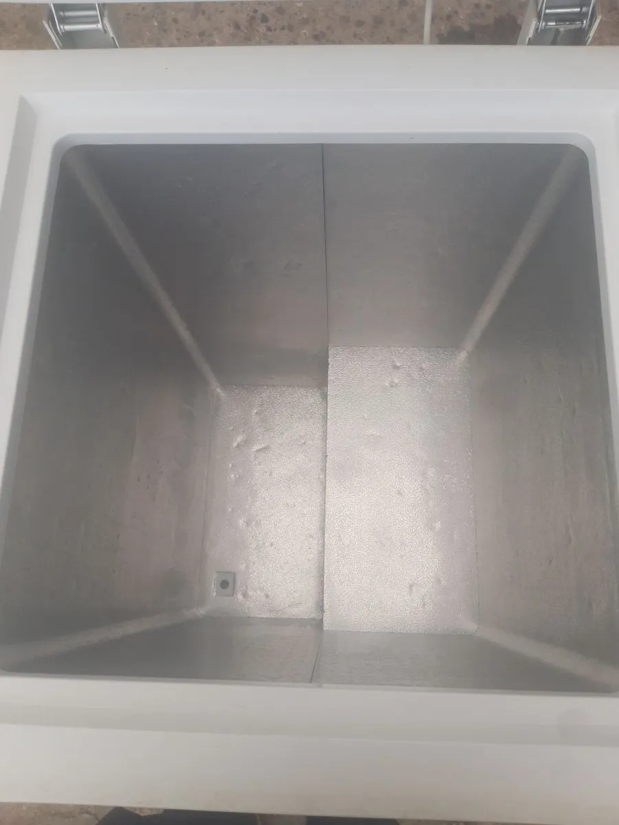 Freezer 100L Near Lissarda - Image 3