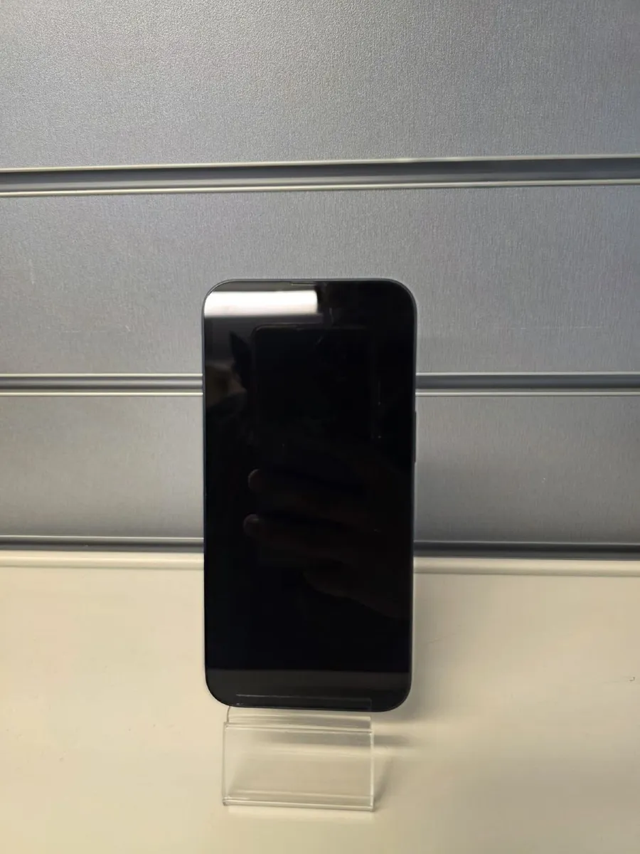 iPhone 14 64GB - Image 2