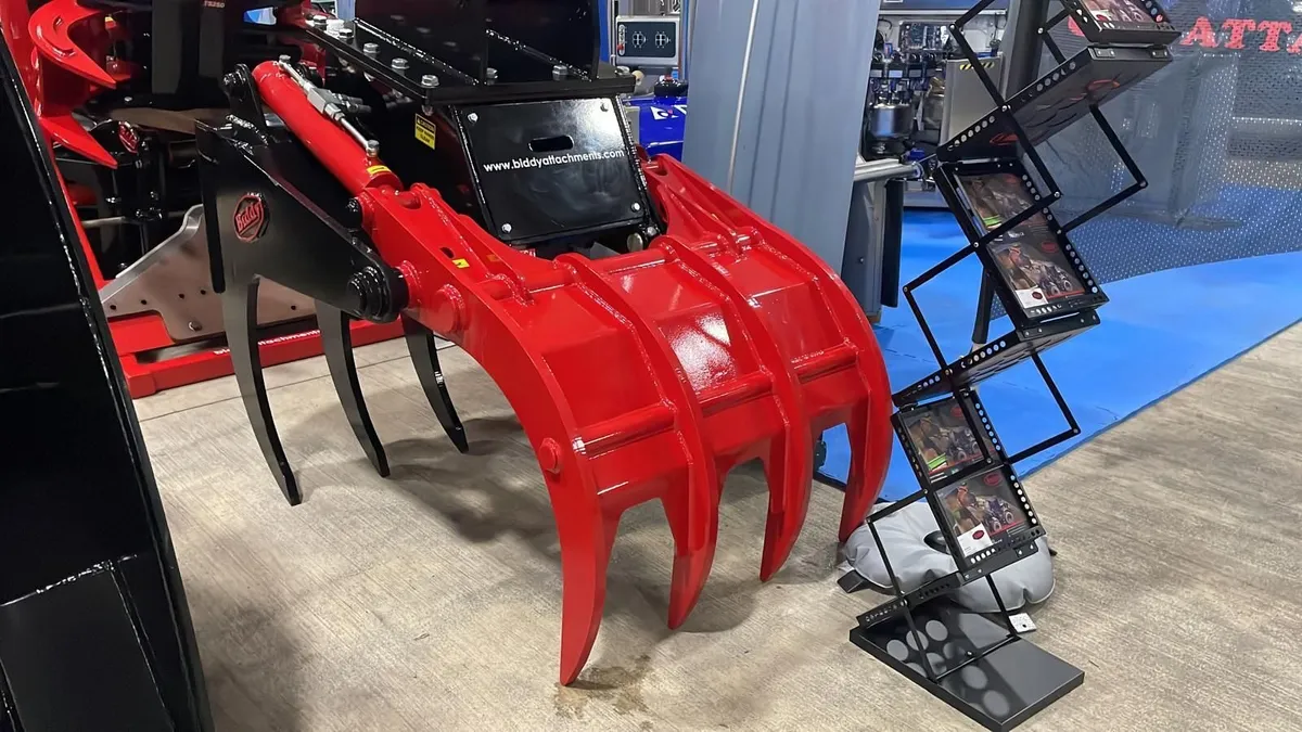 Biddy - Wolverinne 13t Rake Grab - Image 2