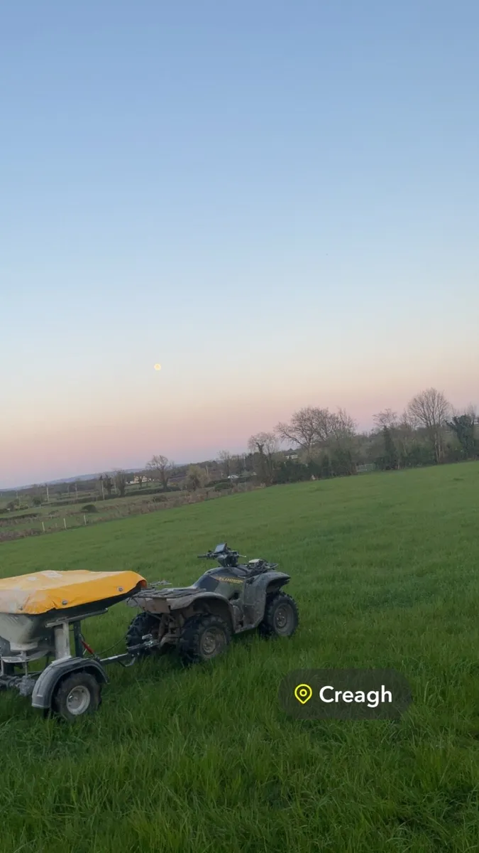 Fertilizer spreading - Image 3