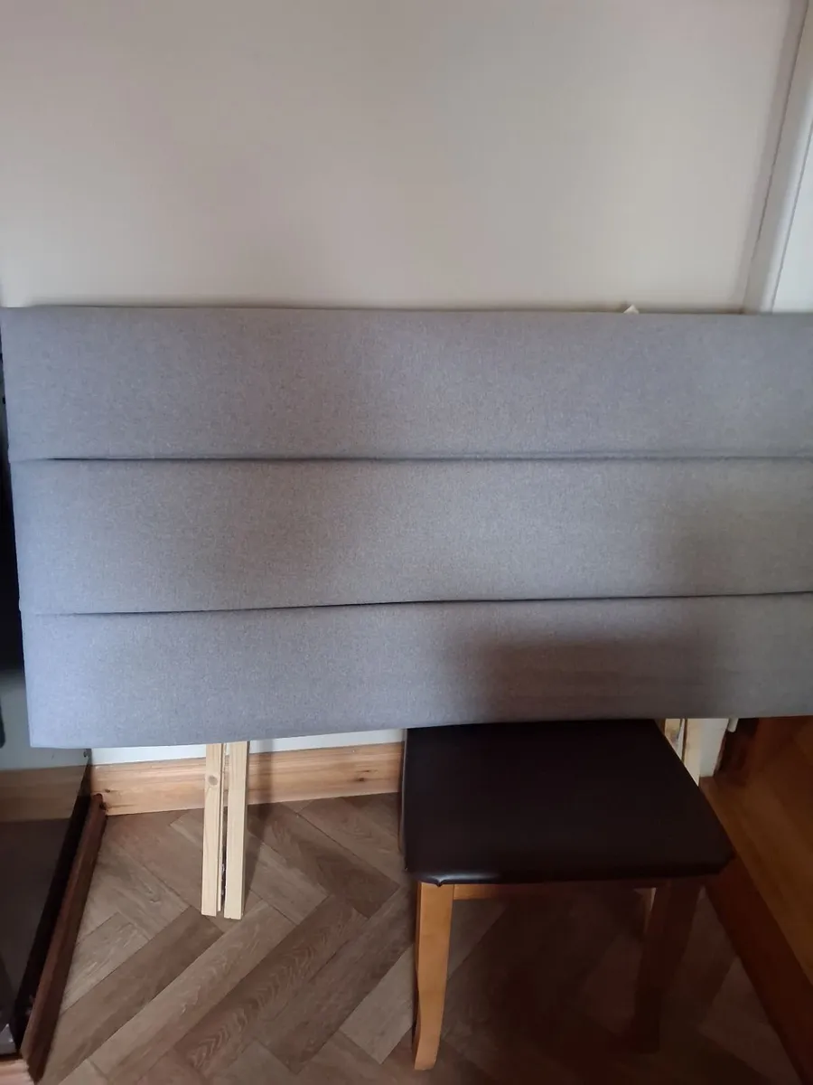 Bedroom furniture - Image 1