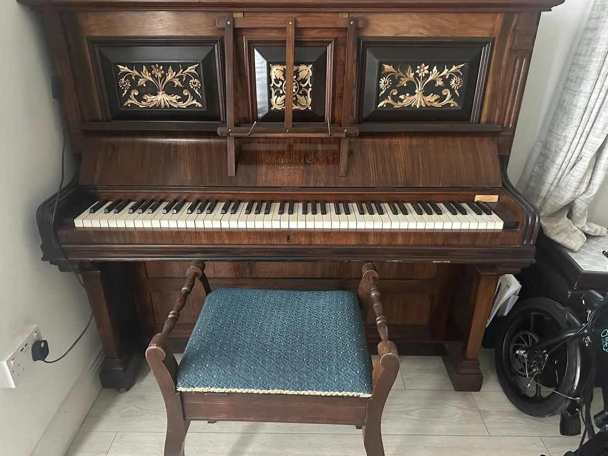 Chapell Upright Piano - Image 1