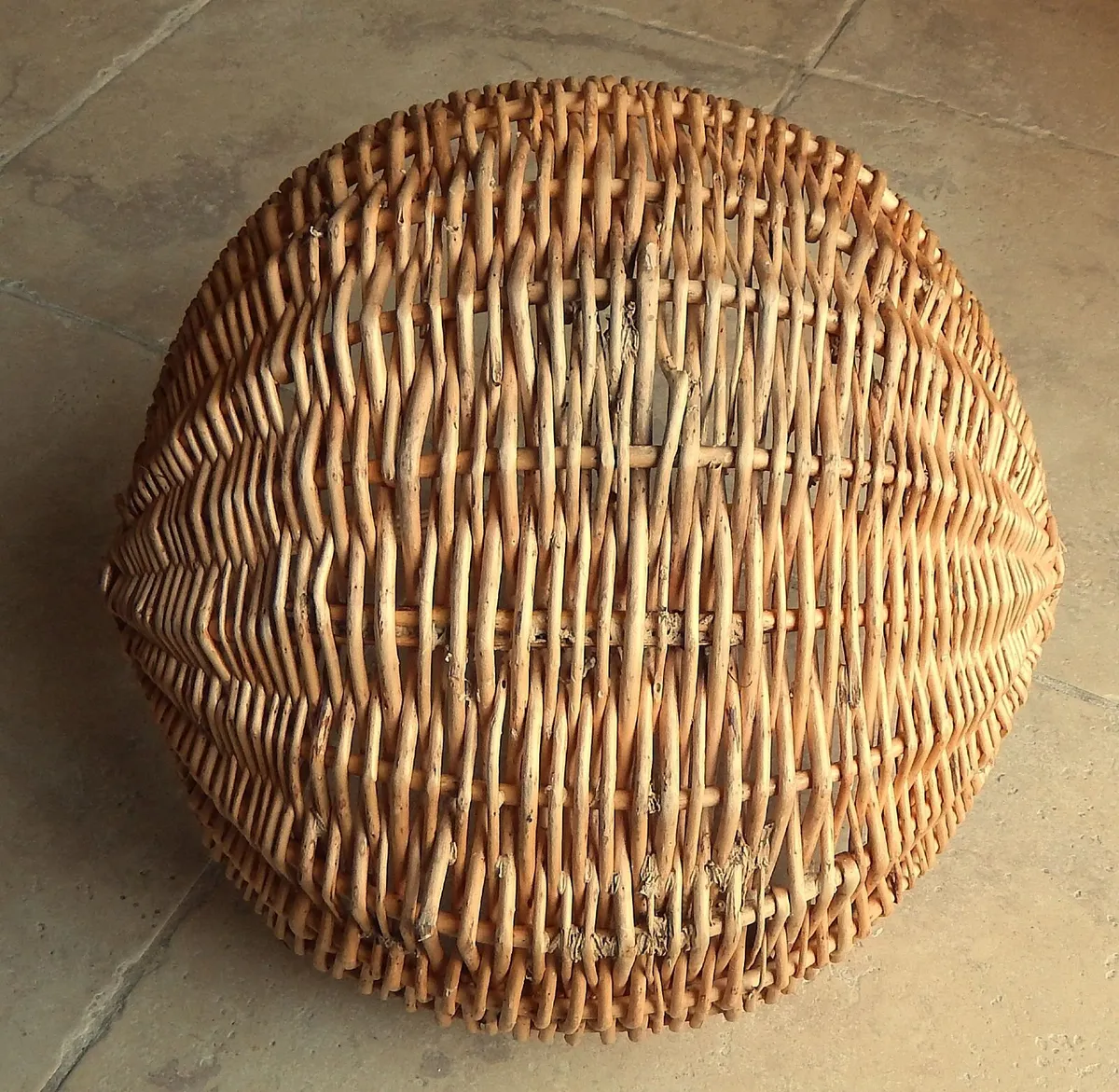 Large Wicker Shopping Basket - Image 4