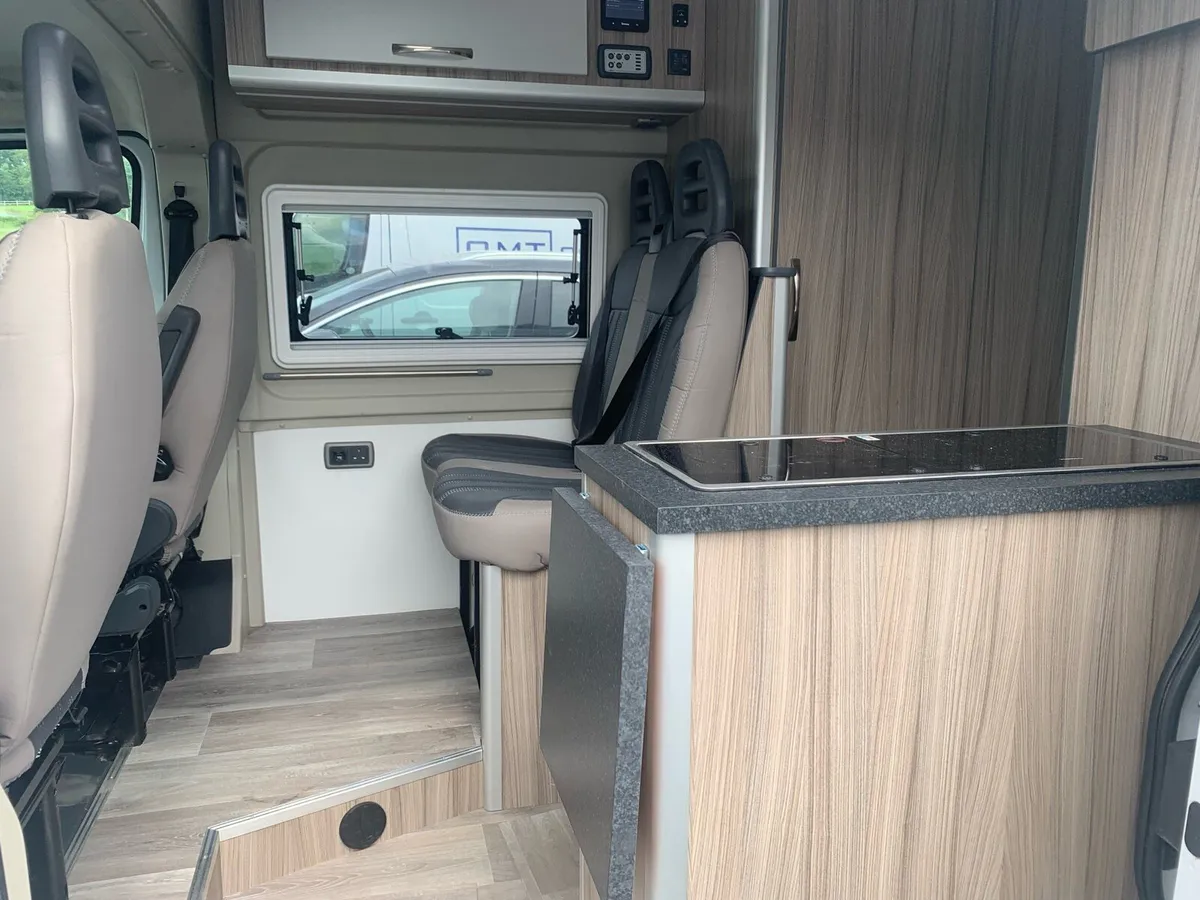 Fiat Ducato Camper 2018 - Image 4