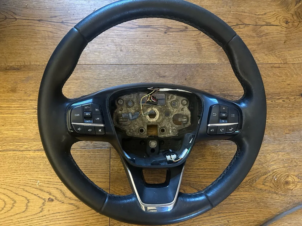 Transit MK8 seats and steering wheel - Image 4