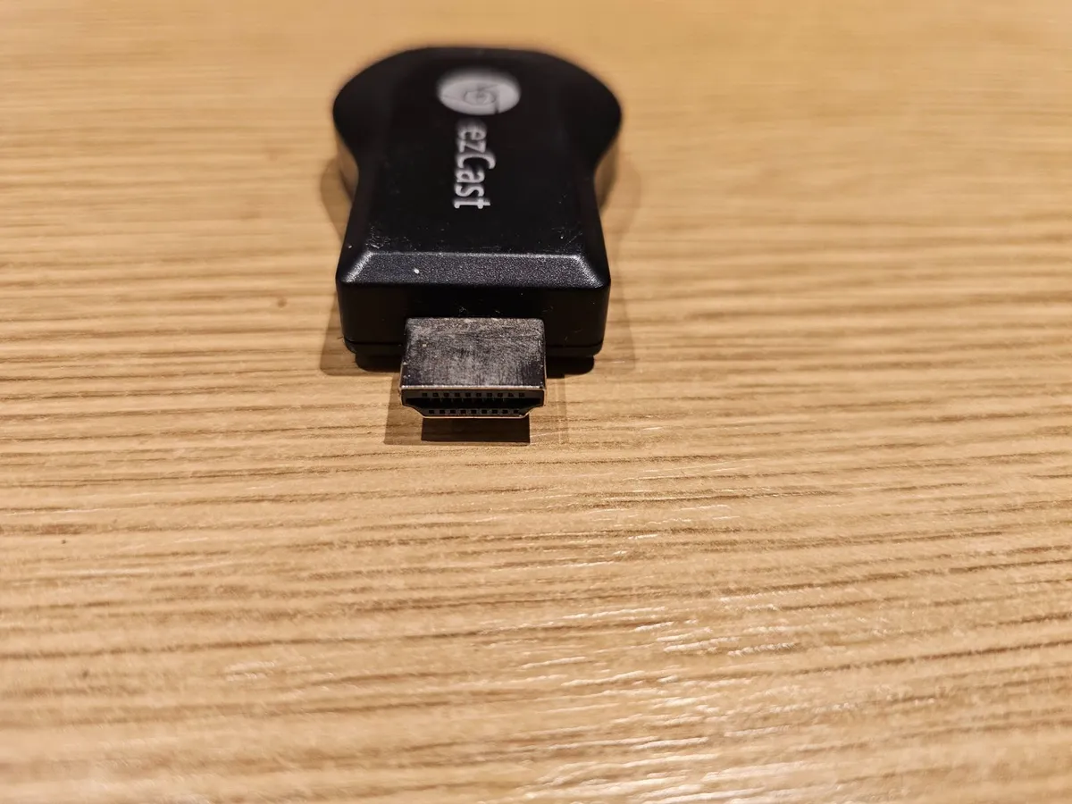 EZcast M2 HDMI Dongle Miracast Airplay DLNA No Chr - Image 2
