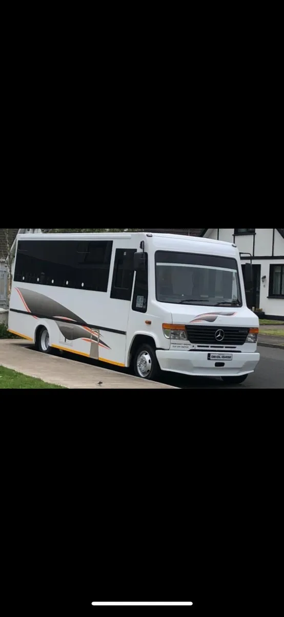 Mercedes Vario 814D - Image 2