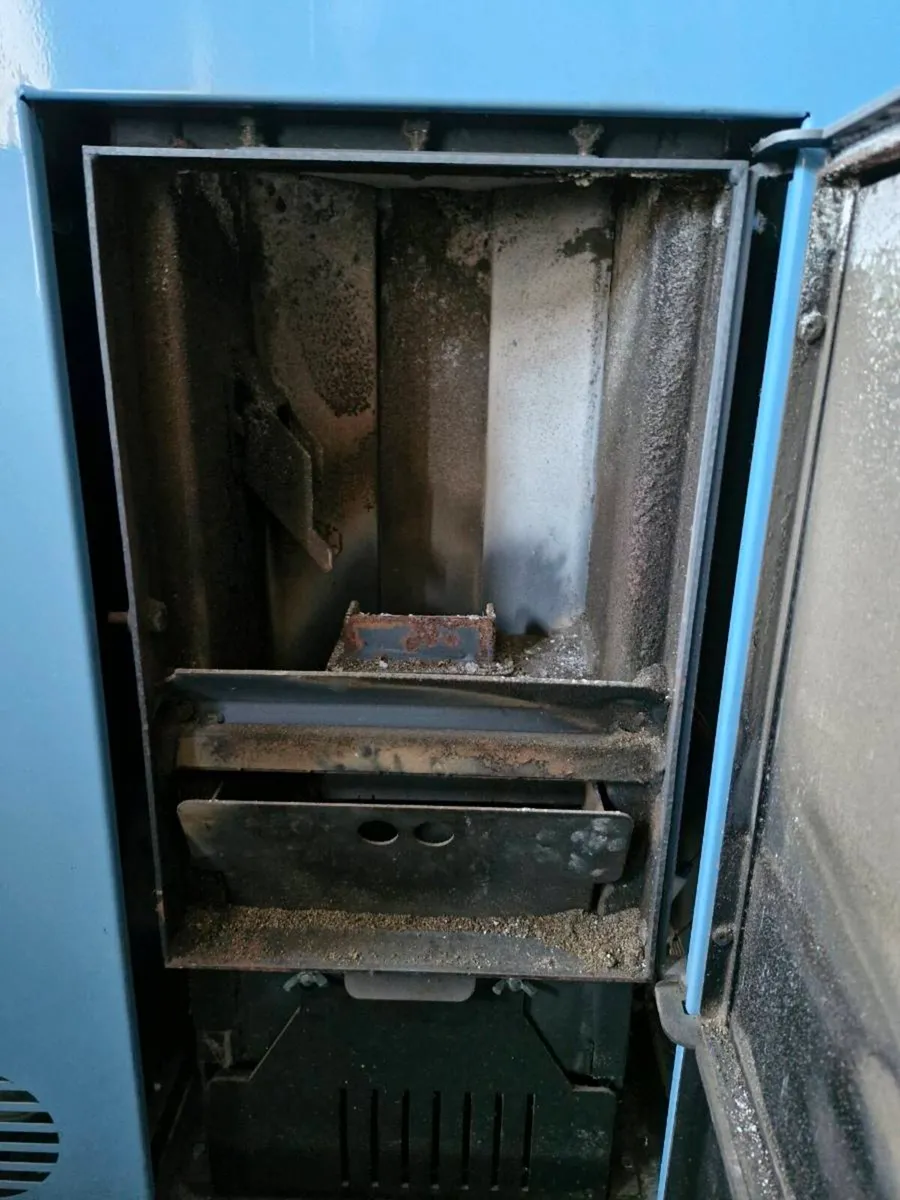 Pellet stove - Image 3
