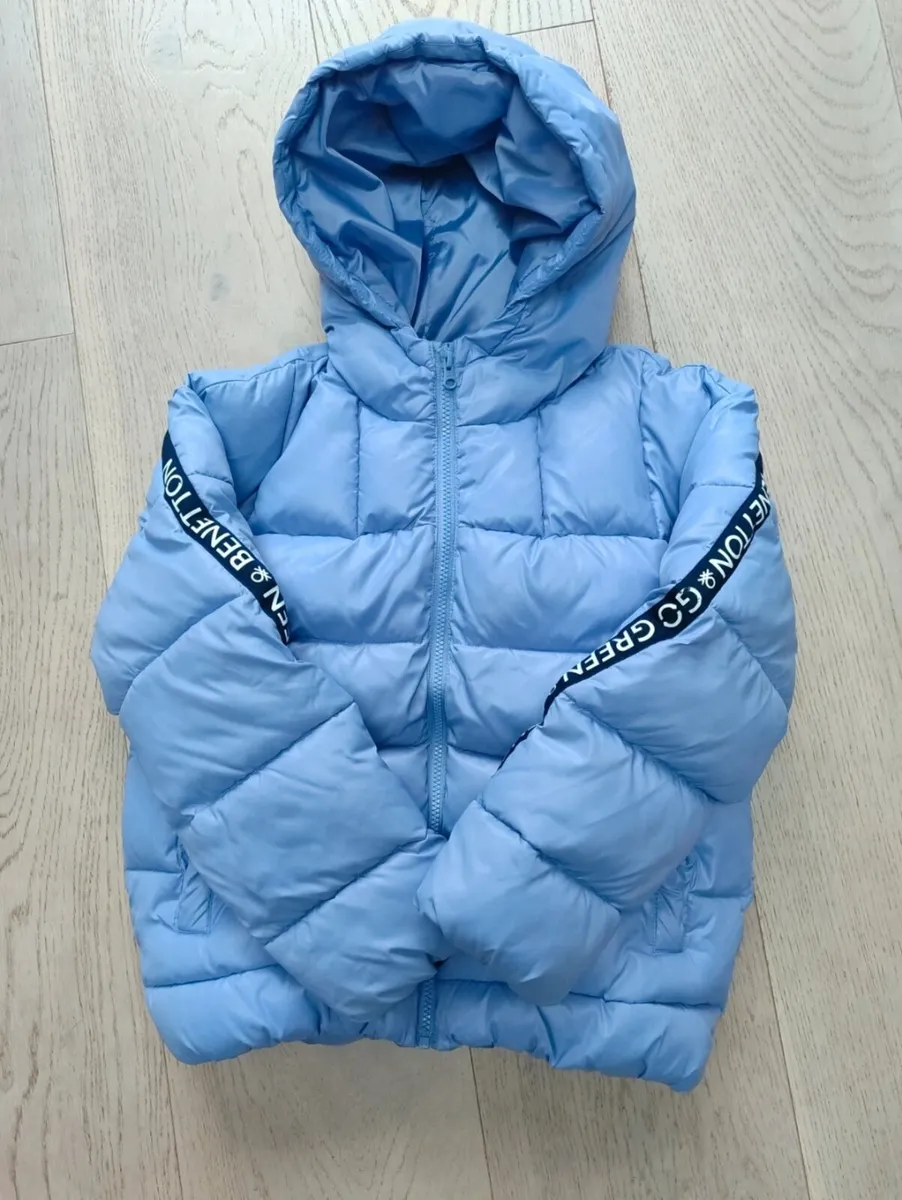 Girls Benetton puffer jacket - Image 3