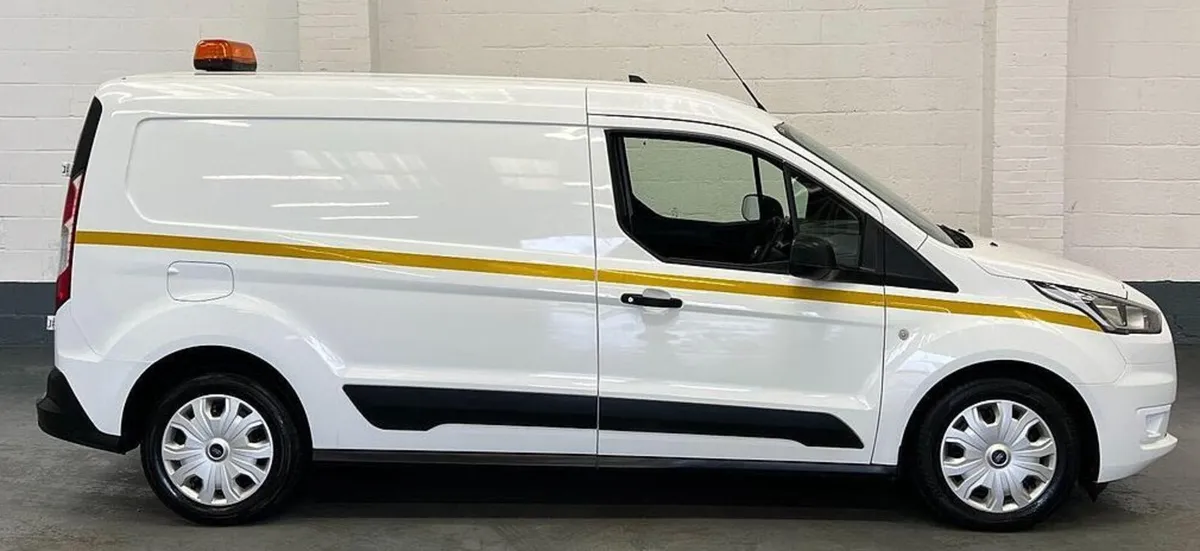 2022 Ford Transit Connect Panel Van - Image 4