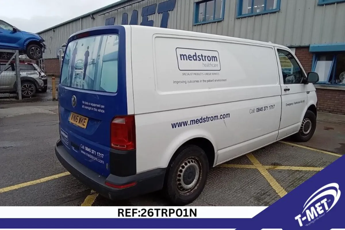 2016 VOLKSWAGEN TRANSPORTER BREAKING FOR PARTS - Image 2
