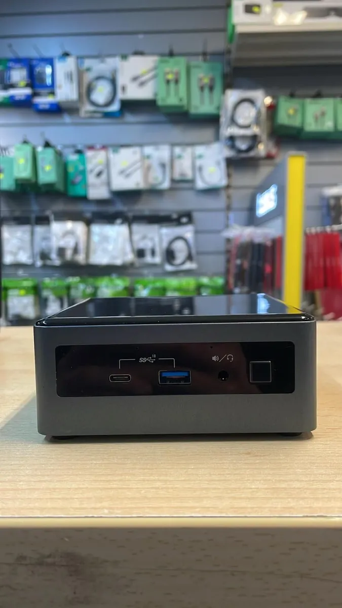 intel NUC i7 10th Gen - Image 4