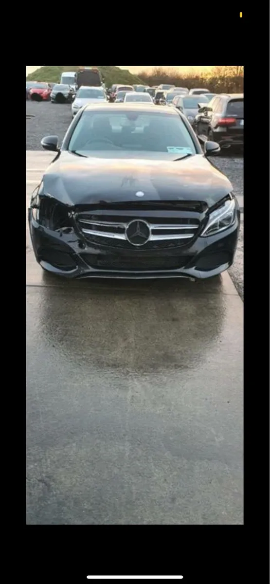 Mercedes Benz C350e - Image 4