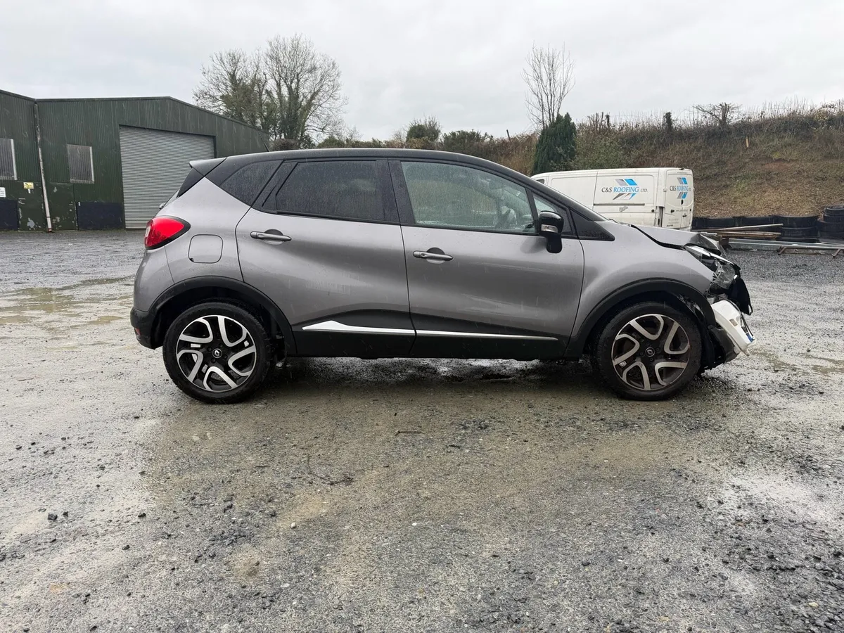 2017 Renault Captur 1.5 diesel - Image 4