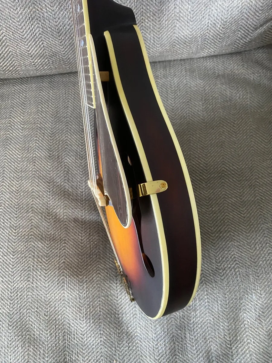 Handmade mandolin - Image 2