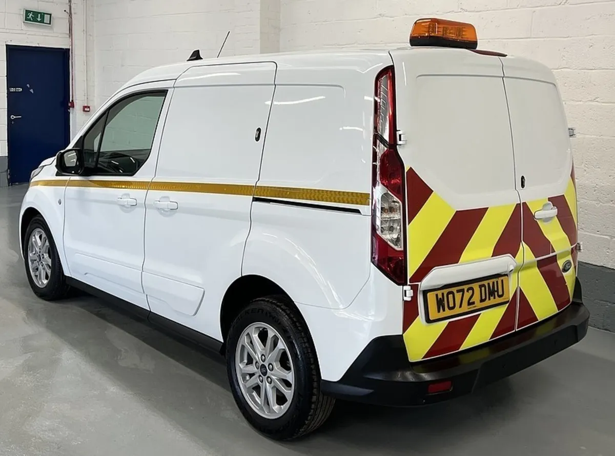 2023 Ford Transit Connect Panel Van - Image 3