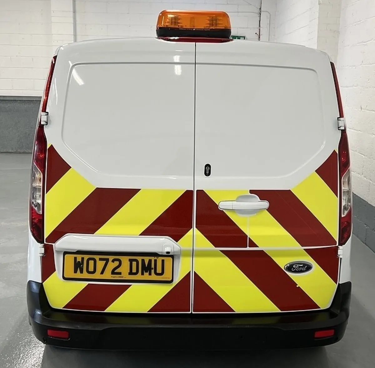 2023 Ford Transit Connect Panel Van - Image 2