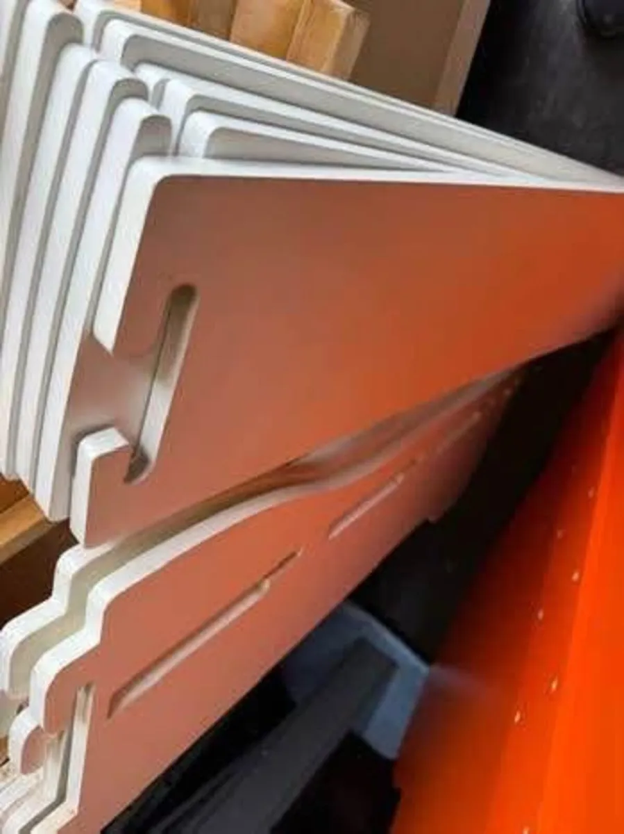 Kids bed frame - Image 2