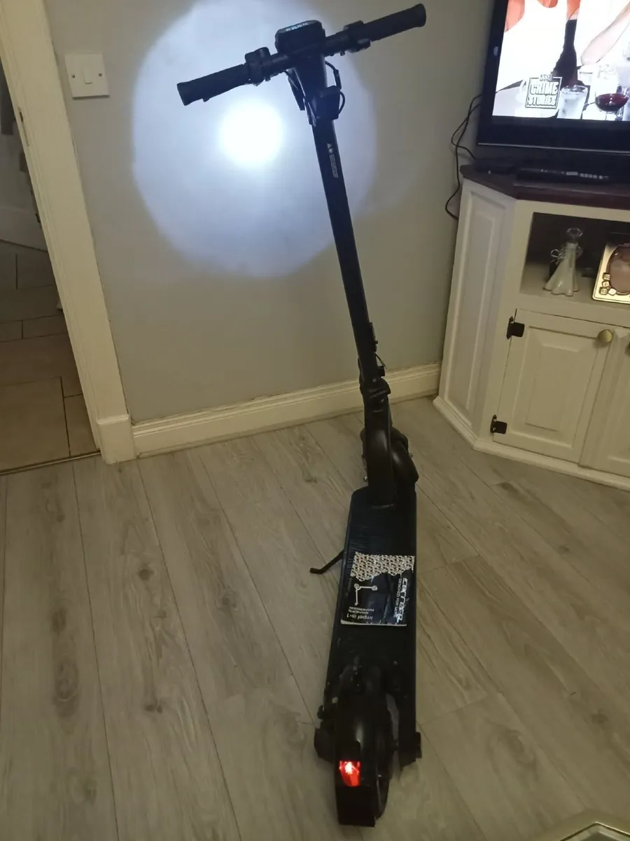 Electric scooter - Image 2
