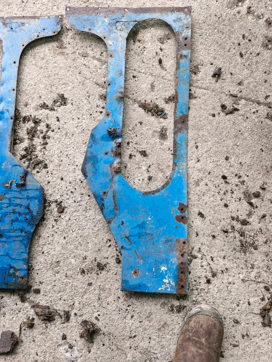 Lambourn cab panels - Image 2