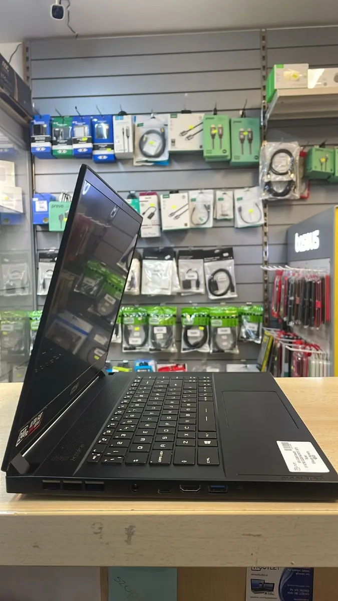 MSI GS66 Stealth i7-10750 32GB RAMRTX 2070  512GB - Image 4