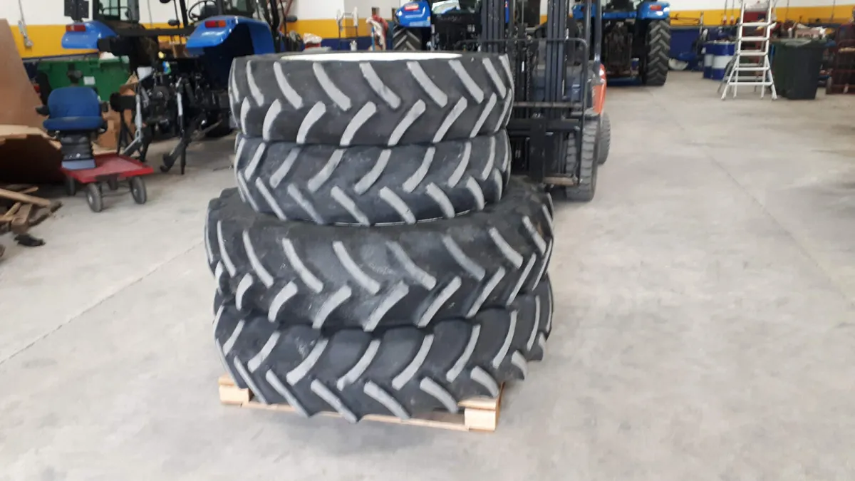 New Holland wheels and tyres - Image 2