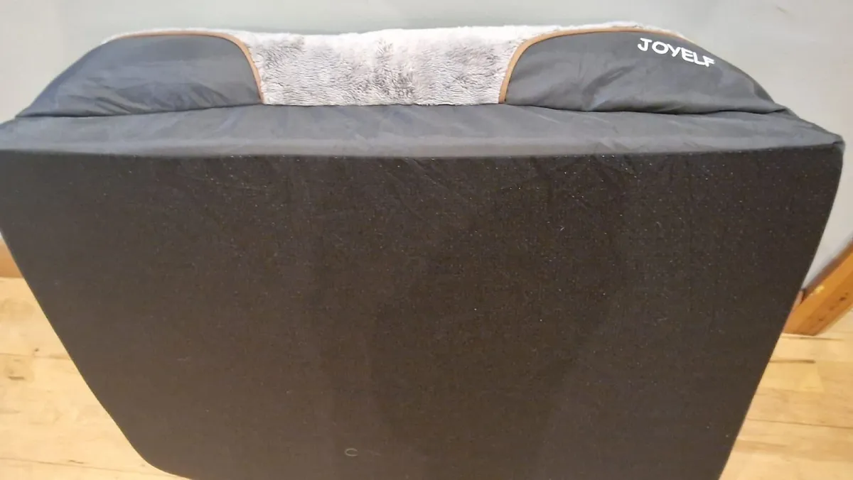 Large Orthopaedic Memory Foam Dog Bed – Like New - Image 3