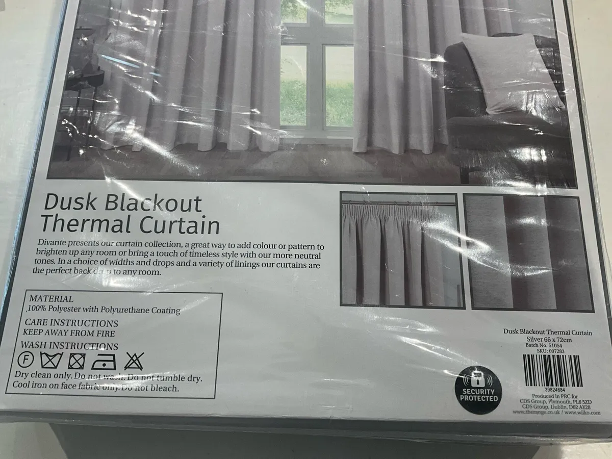 Pr. BLACKOUT Thermal Curtains. New - Image 4