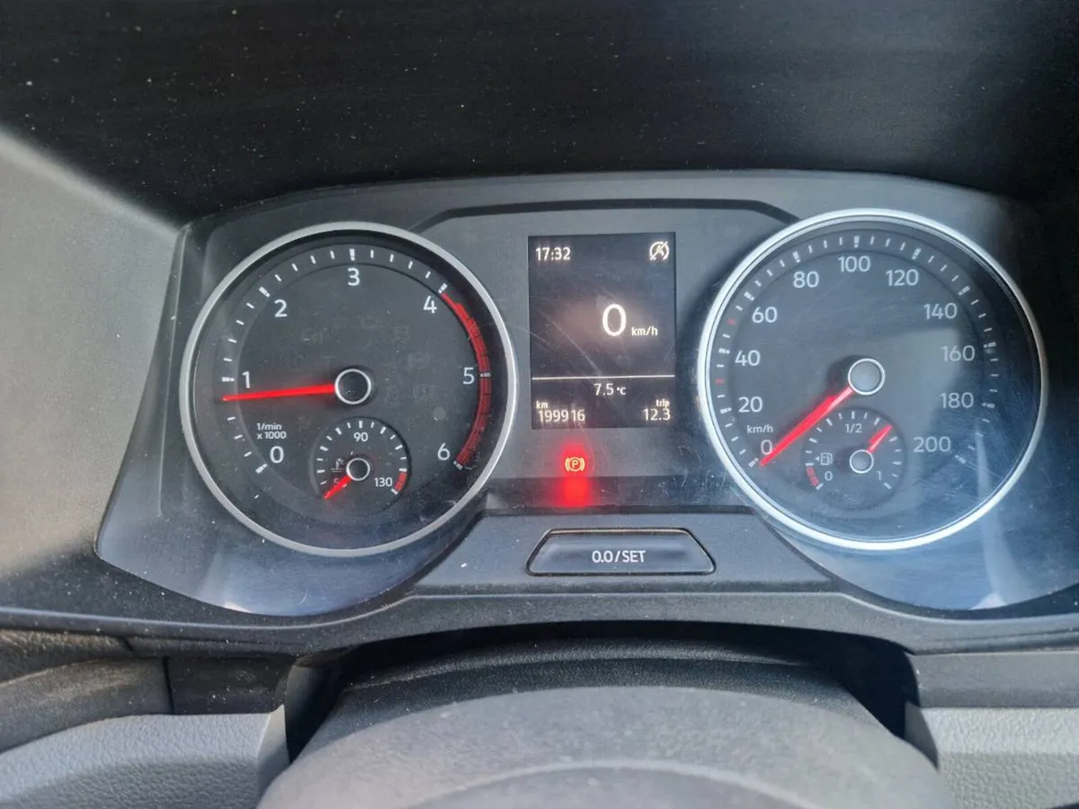 VW Crafter Van No VAT. - Image 2