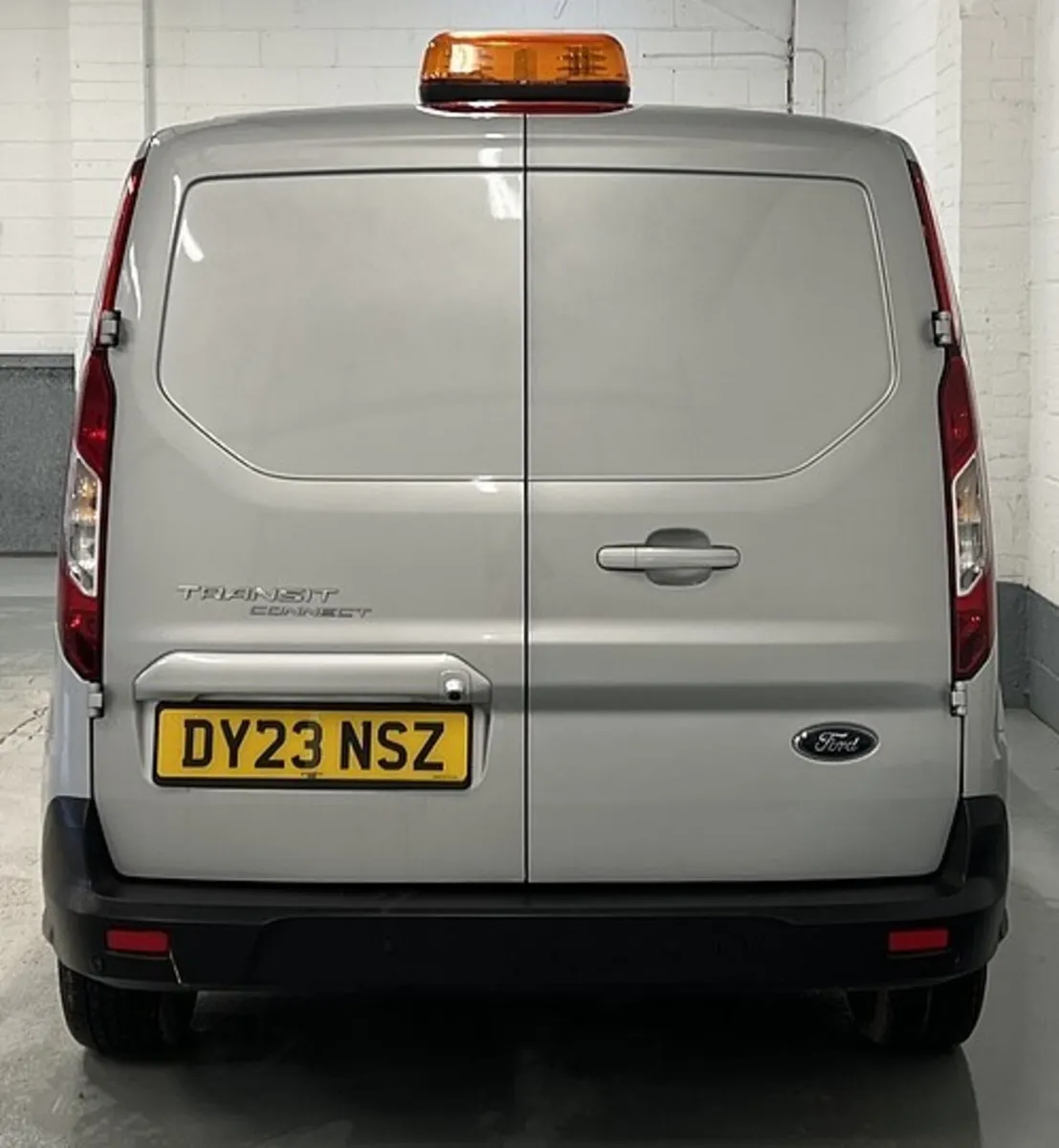 2023 Ford Transit Connect Panel Van - Image 4