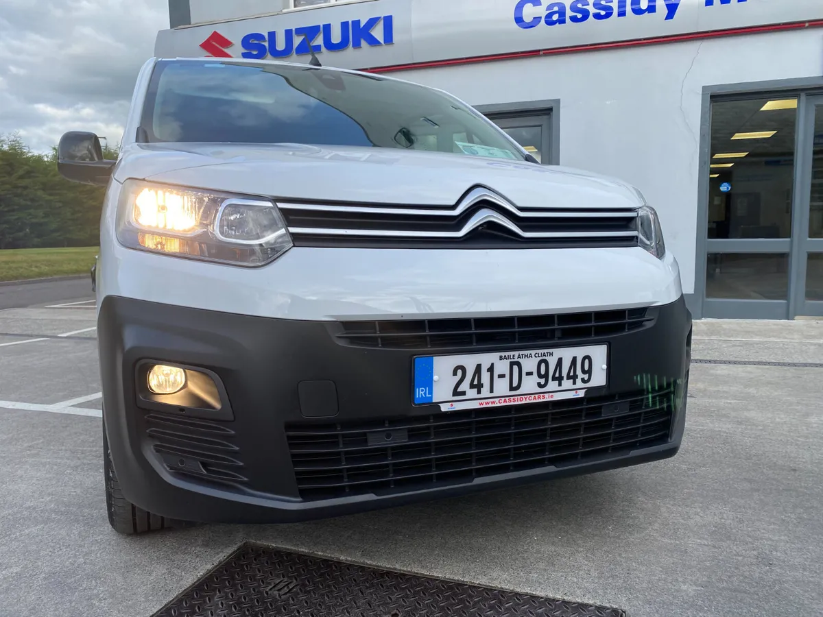 Citroen Berlingo Vision **HIGH SPEC** - Image 4
