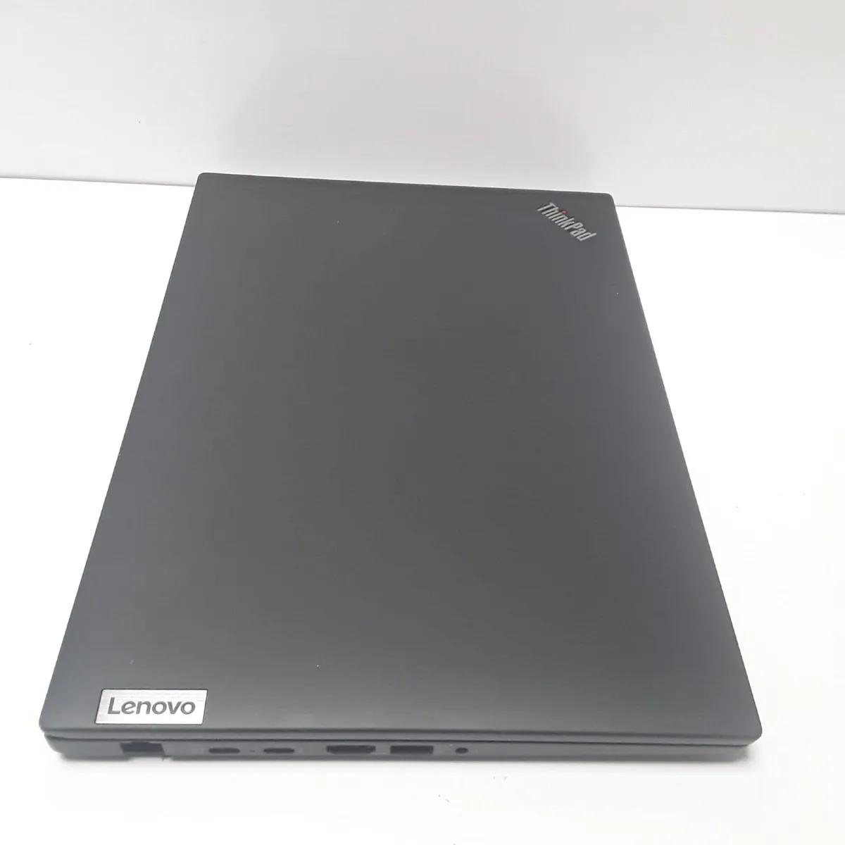 Lenovo ThinkPad P14s Gen 4 | Intel Core i7-1360P | - Image 4