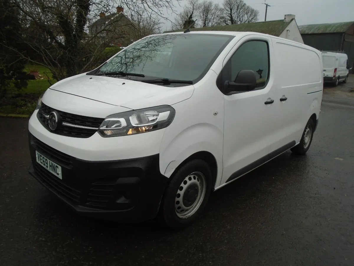 2019 Vauxhall Vivaro SWB 100HP - Image 3