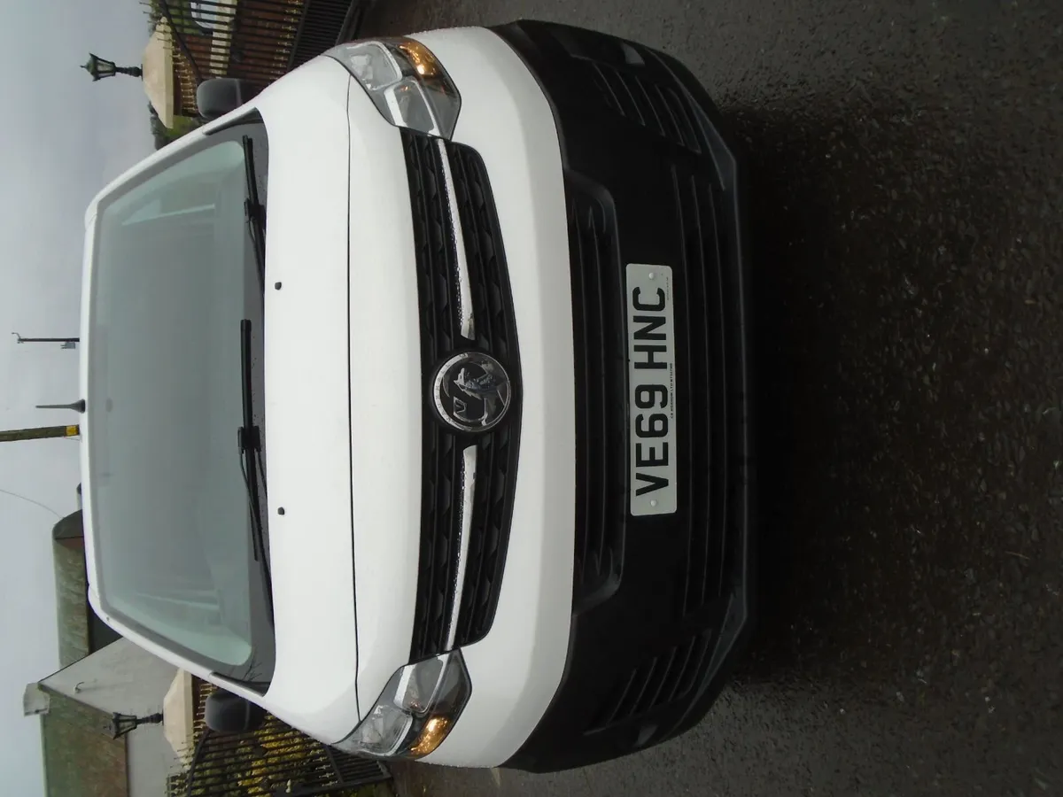 2019 Vauxhall Vivaro SWB 100HP - Image 2