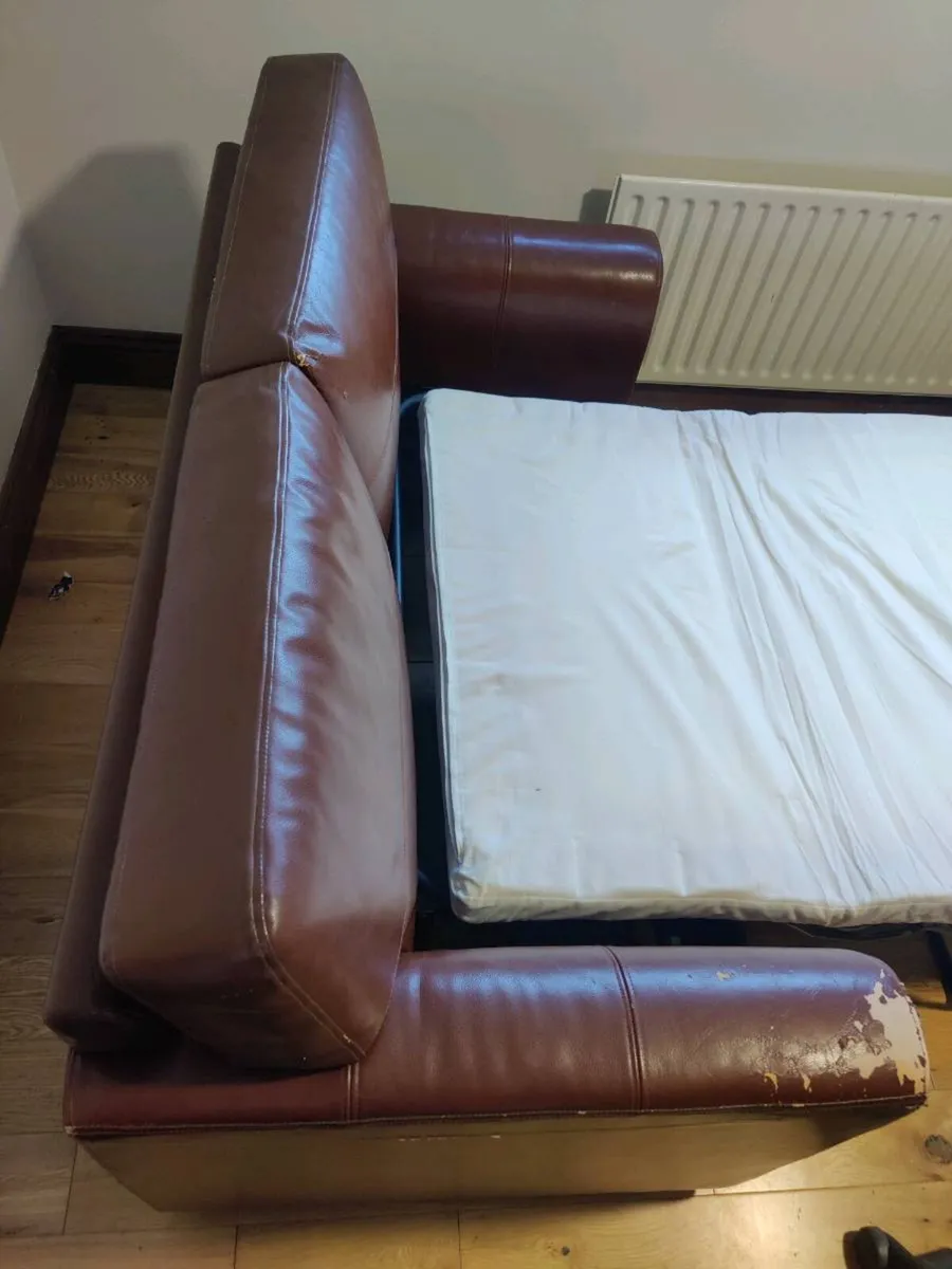 Fold out couch - Image 4