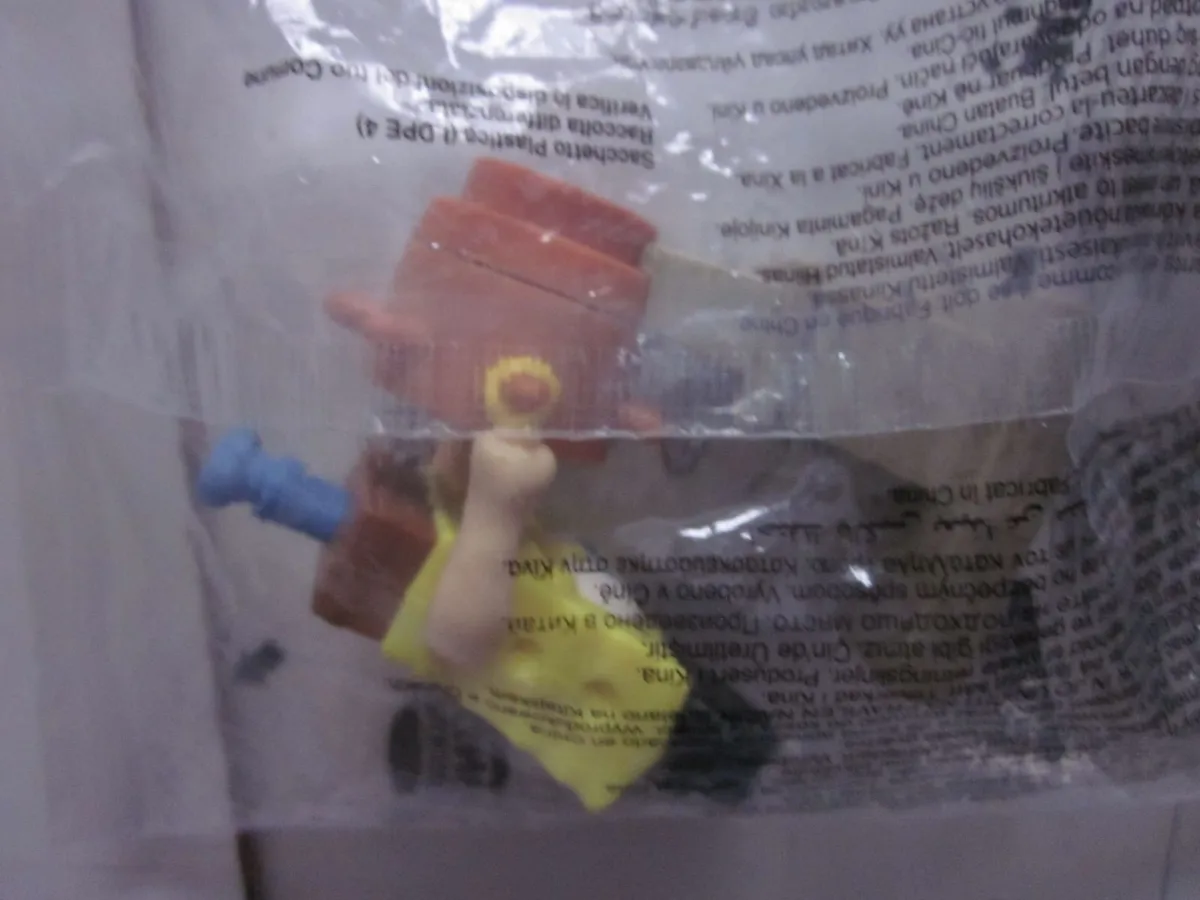 Burger King SpongeBob SquarePants Pirate Figure - Image 4