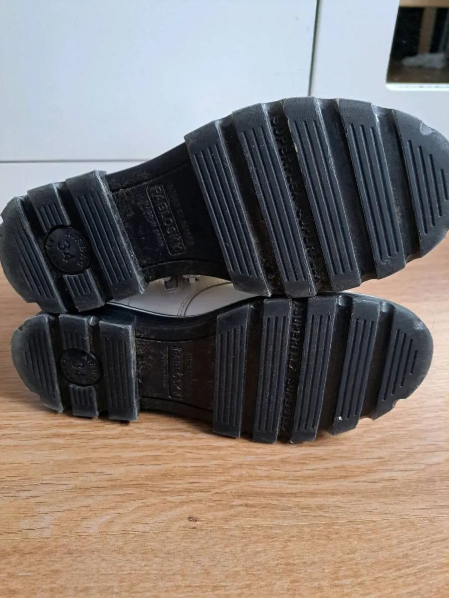 Girls shoes boots size 34 white - Image 4